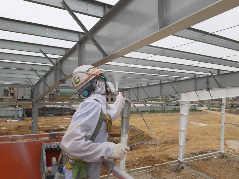 thi-cong-son-chong-chay-thep-iconer